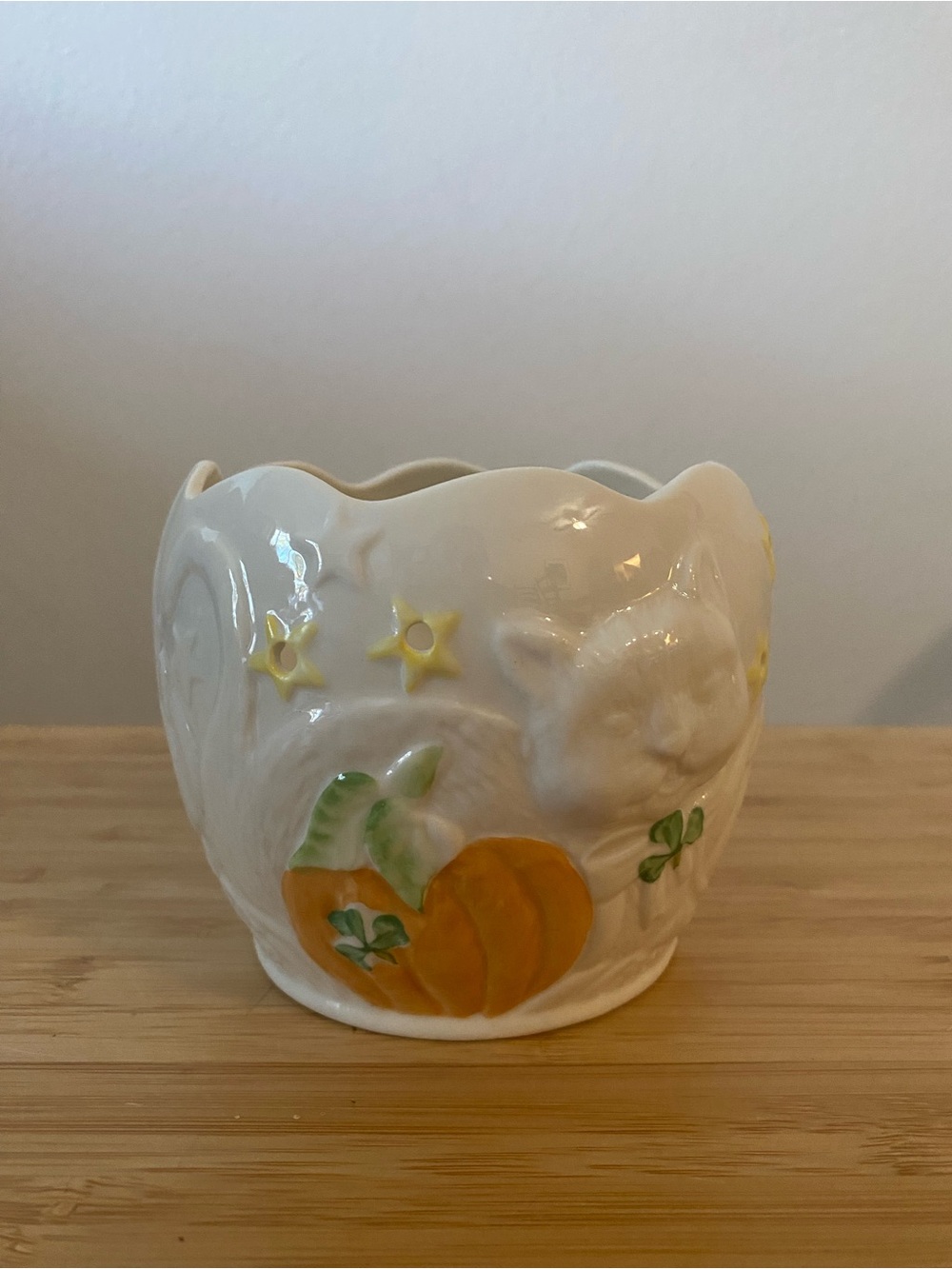 Belleek Ireland Porcelain Halloween Cat & Pumpkin Scalloped Votive Candle Holder